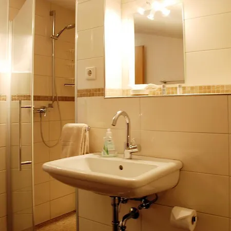 Luisenhof Apartment *